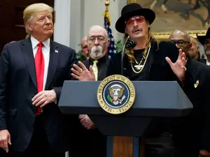 Trump i-a cerut sfatul rapper-ului Kid Rock în privința Coreei de Nord și Stat Islamic. / Foto: tribpub.com