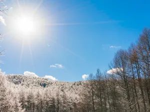 METEO Vreme bună și temperaturi puțin mai ridicate decât ieri. Unde va ninge? Foto: Freepik (fotografie cu caracter ilsutrativ)