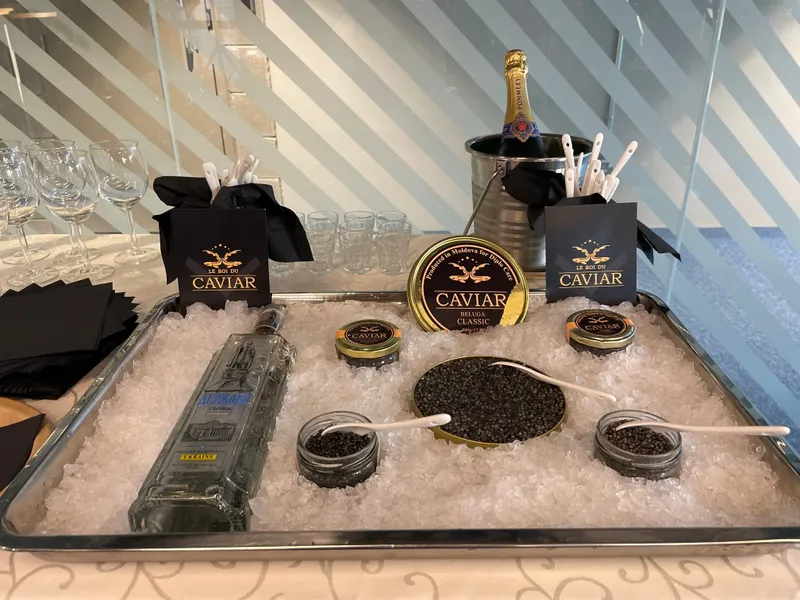 Caviar și vodka ucraineană la pavilionul României de la Expo 2020 Dubai. / Foto: Pavilionul Romaniei Expo 2020 Dubai