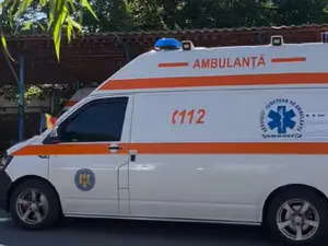 Femeia a fost asistata de personalul de pe ambulață Foto: facebook/Ambulața (imagine cu rol ilustrativ)