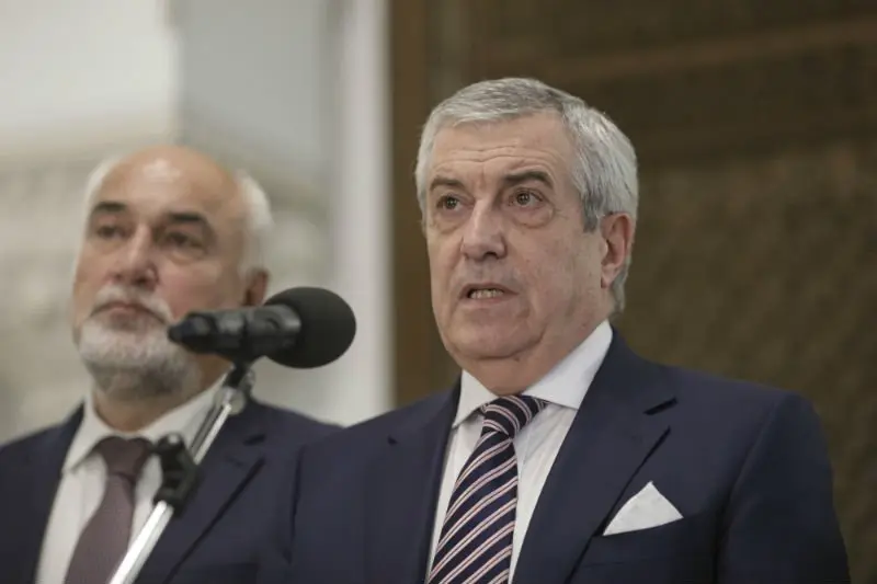 Tăriceanu și Vosganian, doi parlamentar protejați de colegii lor. Foto Inquam Photos/Octav Ganea