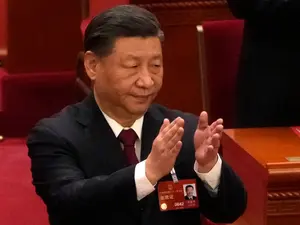 Xi Jinping spune parlamentarilor că China trebuie să construiască „Marele Zid de Oțel” militar - Foto: Profimedia Images