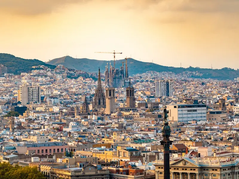 Barcelona Photo by Aleksandar Pasaric from Pexels