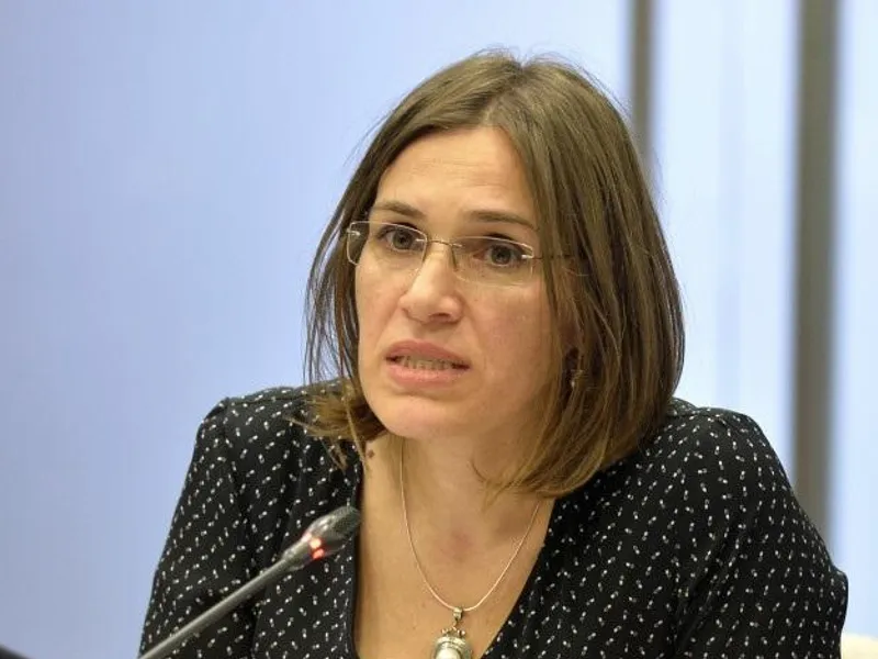 Pensie specială de 14.000 lei pentru Irina Alexe, secretarul de stat al lui Cioloș/FOTO: Hotnews