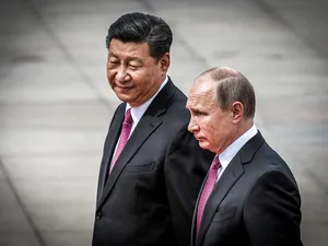 ABORDĂRI SIMILARE Atât Xi Jinping, cât și Vladimir Putin au revendicat teritorii învecinate - Ucraina în cazul Rusiei, Taiwan  în cel al Chinei - ca parte a moștenirii lor naționale