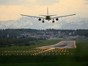 Un zbor Miami-Londra a făcut cale întoarsă din cauza unei pasagere care refuza să poarte mască/FOTO: Unsplash