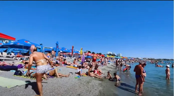 Voucherele de vacanță, „moneda” de schimb în Eforie. „Cine are bani de Mamaia, acum este în Antalya”/FOTO: Captura youtube