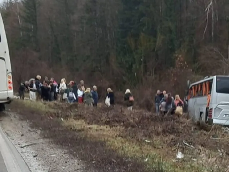 Autocar românesc, implicat într-un accident grav în Bulgaria Foto: Facebook @Diana Rusinova