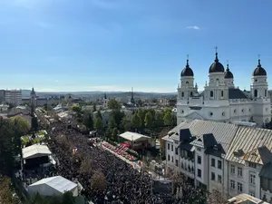 Număr record de pelerini la Hramul Sfintei Cuvioase Parascheva. 8 zile de rugăciune și credință Foto: Doxologia