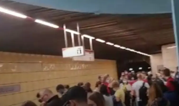 Imagine de săptămâna trecută de la metrou, când s-a stricat un tren în Militari. Sursa: video Digi24