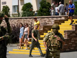 Ucrainenii au distrus o bază militară din Melitopol, unde se organiza „referendum” de alipire la Rusia/foto: Profimedia Images