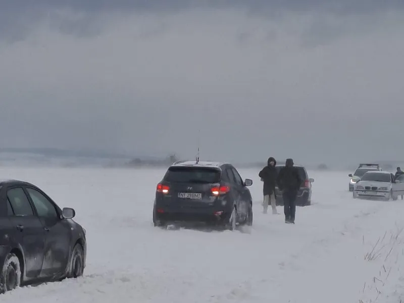 Drumuri închise din cauza zăpezii Foto: Facebook/ Info Trafic România - rol ilustrativ