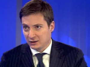 Andrei Caramitru, audiat la Poliție după ce a fost reclamat de Călin Georgescu pentru o postare pe Facebook. „Mai bine să vină el”