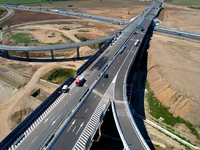 „Minune”. România ajunge la 1.111 km de autostradă în august 2024. 18 români „stau” pe un metru - Foto: Facebook/Asociația Pro Infrastructură