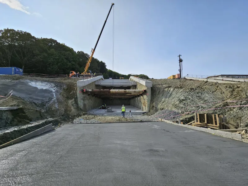 60 de experți din Austria lucrează la un tunel care va traversa Carpații. Cum arată super structura Foto: Turnul Sfatului