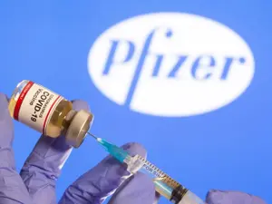 Pfizer nu va putea să livreze cantitatea de vaccinuri împotriva COVID-19 promisă până la sfârșitul anului/FOTO: Reuters