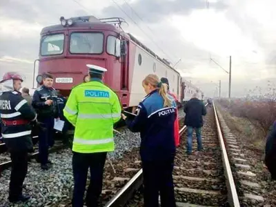 Autoritățile îl căutau sub tren, el era beat în cârciumă Foto: Monitorul de Botoșani