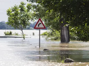 Cod portocaliu de inundaţii, în două bazine hidrografice din Caraș-Severin, până la miezul nopții. / Foto: Inquam Photos / Cornel Putan