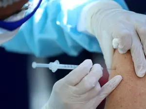 Bucureștiul a ajuns la o rată de acoperire vaccinală de aproape 47%. Șapte județe, sub 19%. / Foto: digi24.ro