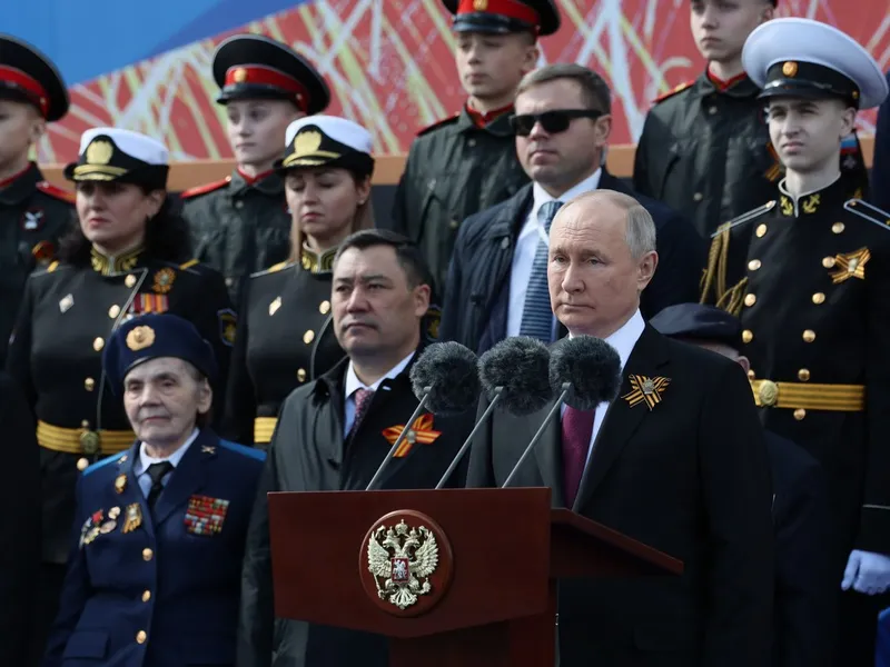 Propagandă sovietică și denaturarea istoriei de 9 mai. Putin: „Mergem pe urmele strămoșilor noștri” - Foto: Profimedia Images