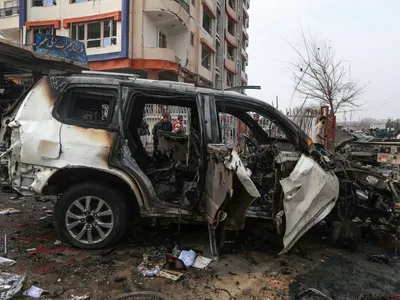 Atac sinucigaș într-o moschee din Afganistan. Martorii oculari spun că sunt cel puțin 50 de morți/FOTO: Aljazeera