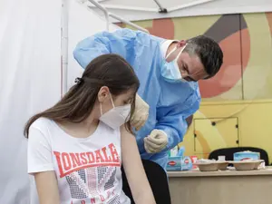 Adrian Wiener (USR PLUS): BOR ar trebui să se implice mai mult în vaccinare. Foto Inquam Photos/George Călin