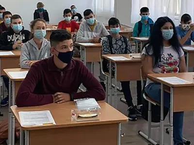 Mai tare ca pandemia. Peste 10.000 de elevi fac şcoala online din cauza frigului din clase / Ziua de Vest