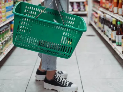 Clienți înșelati la cântar, rugină, în cel mai popular supermarket românesc. 300 magazine afectate - Foto: pexels.com/Kevin Malik - Imagine cu rol ilustrativ