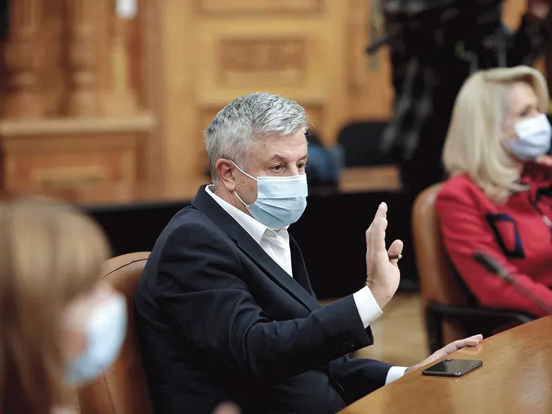 VENITURI La Consiliul Legislativ, doar președintele instituției, Florin Iordache, nu ia sporuri - Foto: INQUAM PHOTOS/ George Călin