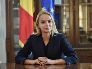 Prefectul Alexandra Văcaru aștepta un semn de la Primar. FOTO: Facebook