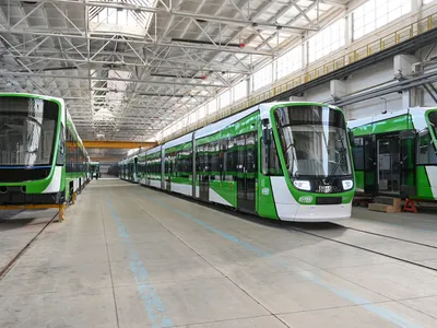 Tramvaiele Imperio făcute de Astra Vagoane Călători la Arad, licențiate de Siemens Mobility - Foto: Facebook/Astra Vagoane Călători S.A.