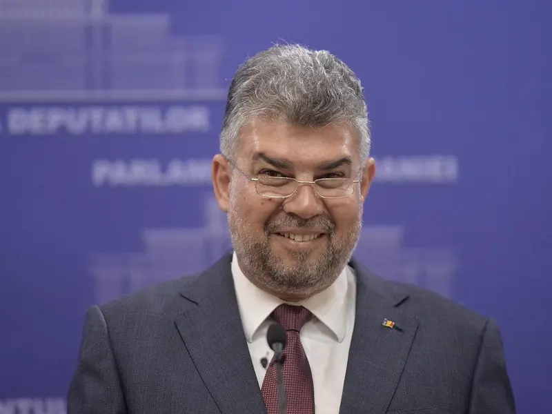 Preşedintele PSD, Marcel Ciolacu, a declarat, la finalul negocierilor cu reprezentanţii PNL şi UDMR, că social-democraţii şi-au exprimat acordul în ce priveşte o rotaţie a premierilor. / Foto: observatornews.ro