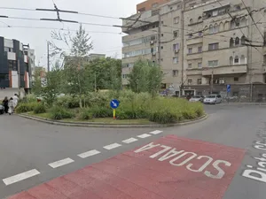 Atenție, șoferi! Nu orice rond e sens giratoriu. Nu dai prioritate, amendă și permis suspendat - Foto: captură Google Maps