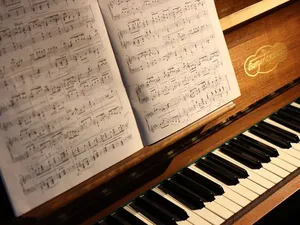 Colette Maze, o pianistă franceză în vârstă de 106 ani, va lansa un nou album/FOTO: unsplash.com