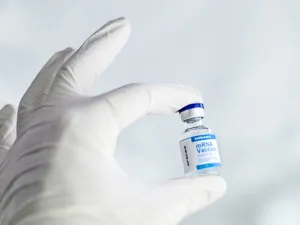 CNCAV: 883.350 doze de vaccin de la compania Pfizer au ajuns în România/FOTO: Unsplash