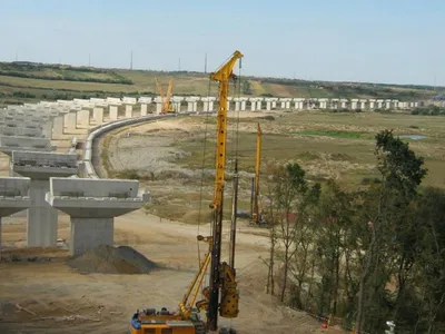 VIDEO 8 ani pentru reluarea lucrărilor pe 28 km din Autostrada Transilvania. Stadiu: 70%. Gata: 2023 / bihon