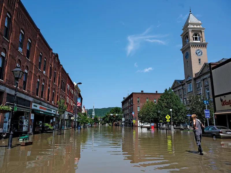 În iulie, cea mai călduroasă lună înregistrată vreodată, Montpelier, Vermont, a fost inundată