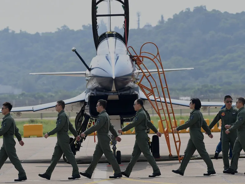 Alianța contra SUA. Motoare rusești pe avioanele chinezești J10. Merg cu de 2 ori viteza sunetului - Foto: Profimedia Images