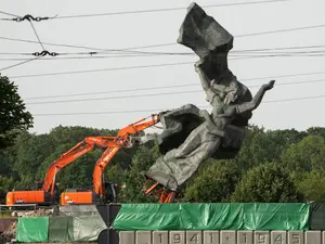 Monument sovietic - Foto: Profimedia