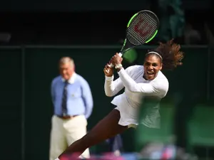 Serena Williams, în timpul meciului din semifinală, joi 12 iulie. Foto: Ben Solomon/AELTC