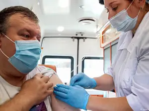 Belarus intenţionează să înceapă în ianuarie vaccinarea cetăţenilor săi cu vaccinul rus Sputnik V/FOTO: dw.com