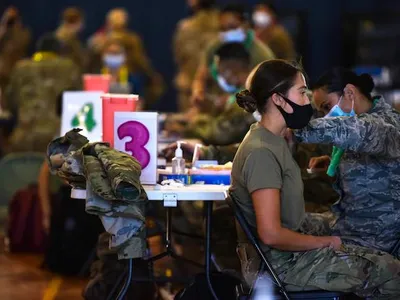 O treime dintre militarii americani nu vor să se vaccineze împotriva COVID/FOTO: defense.gov