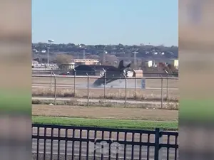 VIDEO Accident înfricoșător! Avionul de vânătoare american F-35B a suferit o cădere în gol pe pistă - FOTO: Captura YouTube