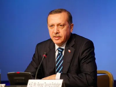 Erdogan: „Vrem să contribuim  la oprirea ''vărsării de sânge'' în războiul dintre Rusia şi Ucraina” - FOTO: Profimedia