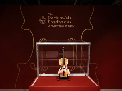 O vioară Stradivarius, vândută cu 11.300.000 $ - Foto: Profimedia Images