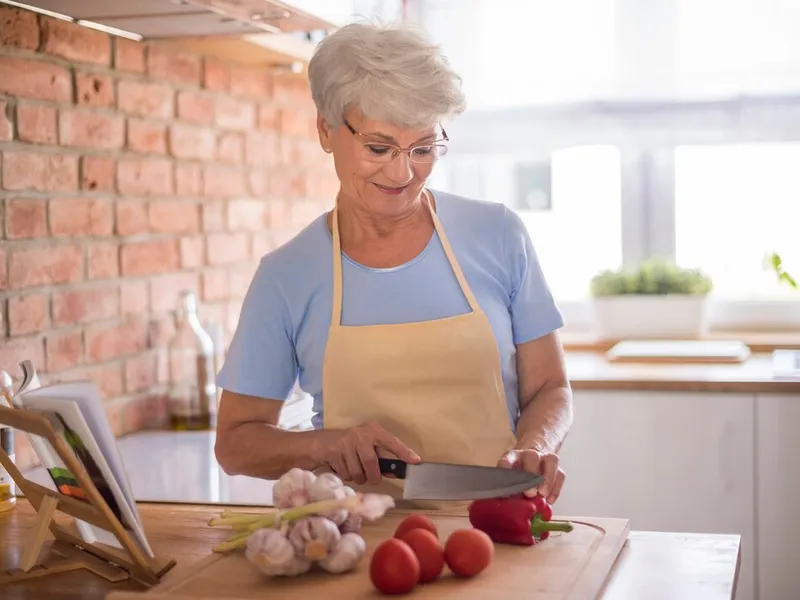 Condimentul din bucătărie care te scapă de colesterol. Bun pentru PENSIONARI. Costă 9 lei din PENSIE - Foto: Profimedia Images (imagine cu rol ilustrativ)