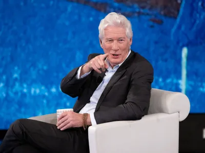 Celebrul actor Richard Gere a părăsit SUA cu familia. Nu vrea să respire același aer cu Elon Musk - Foto: Profimedia Images (Imagine cu rol ilustrativ)