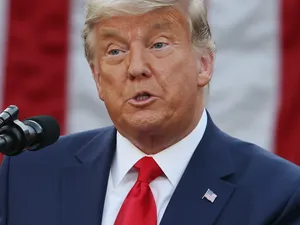 Donald Trump dezvăluie că a amenințat aliații NATO că SUA nu îi va apăra în faţa Rusiei. / Foto: digi24.ro