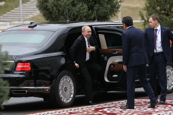 Kortezh Aurus Senat, super-limuzina rusească lansată de Putin. /Foto: stirileprotv.ro