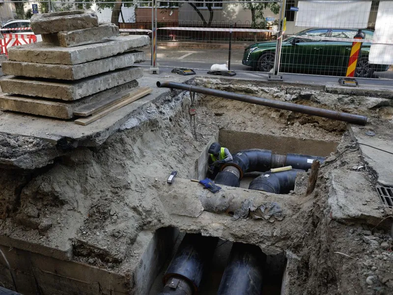 Cât vor mai sta bucureştenii în frig și fără apă caldă? - Foto: INQUAM PHOTOS / George Călin